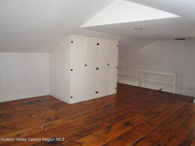 Building Photo - 549 NY-23B