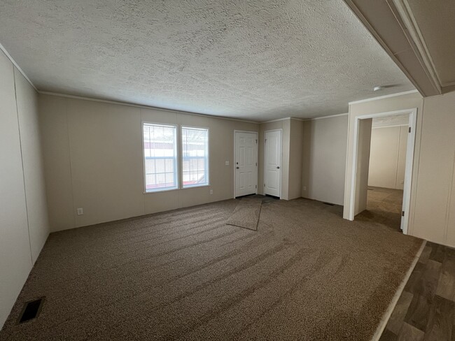 Building Photo - 266 Spruce