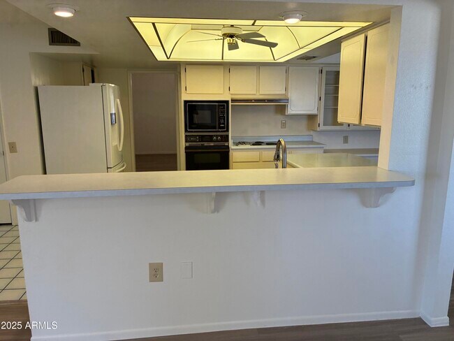 Building Photo - 17807 N 125th Dr