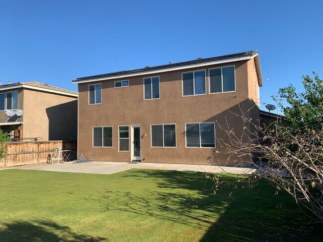 Building Photo - 11717 California Poppy Dr