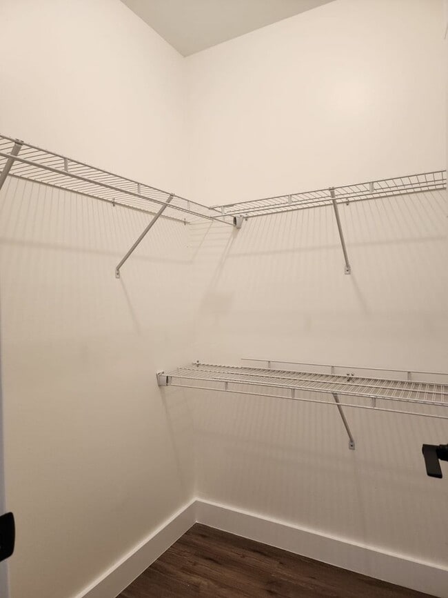 Building Photo - Beautifully Updated 2-Bedroom Home in Prime Location!