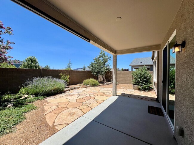 Building Photo - 6248 Barn Owl Ave