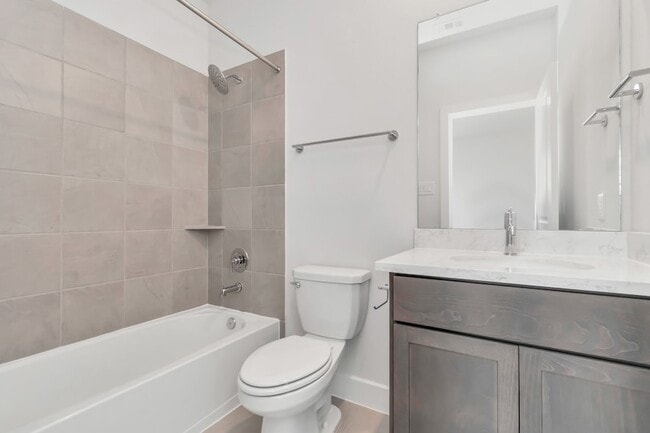 Building Photo - 21118 Chelton Bch Dr