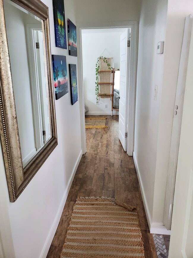 Building Photo - 755 2nd St