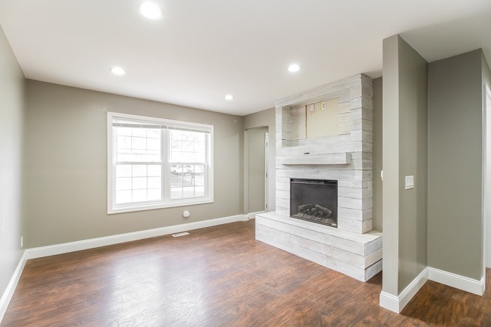 Building Photo - 4534 Hanover Dr