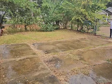 Building Photo - 539 Erie St