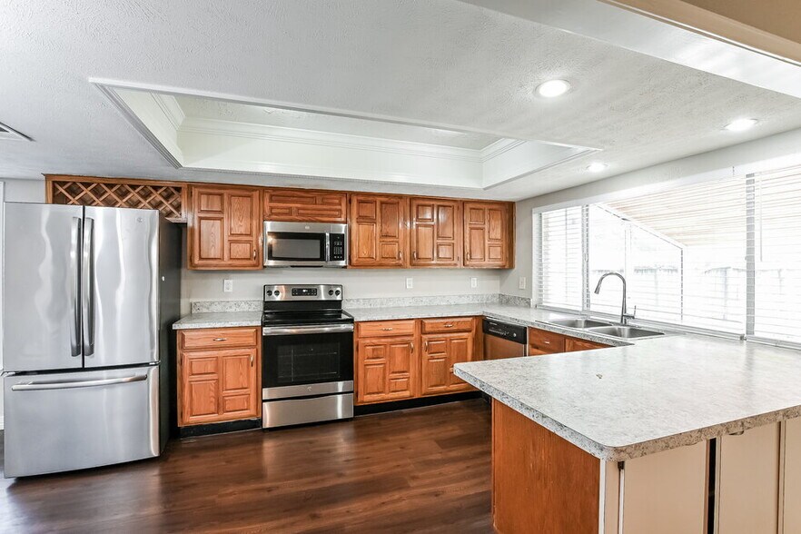 Building Photo - 2719 Killdeer Ln