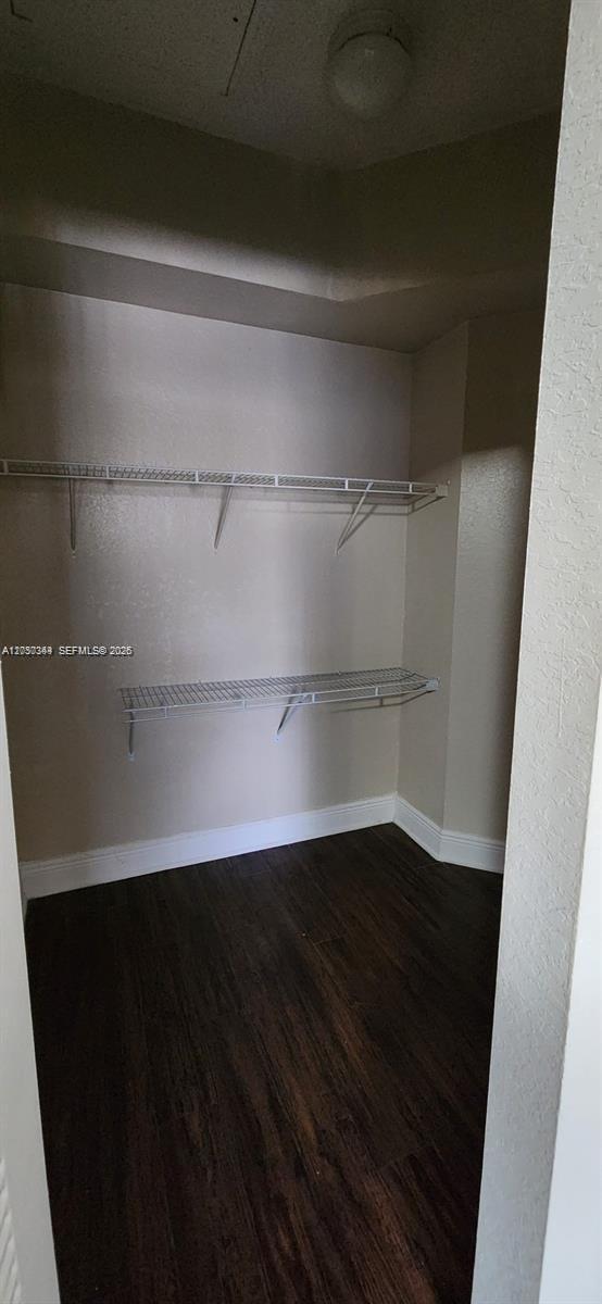Building Photo - 280 Crestwood Cir