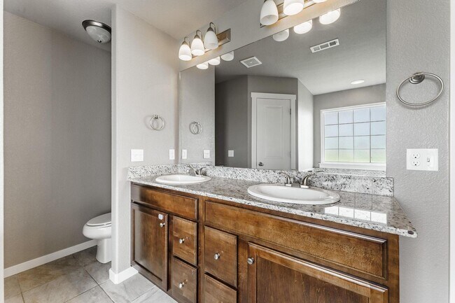 Building Photo - Modern 3-Bed Home in Prime Springdale Loca...
