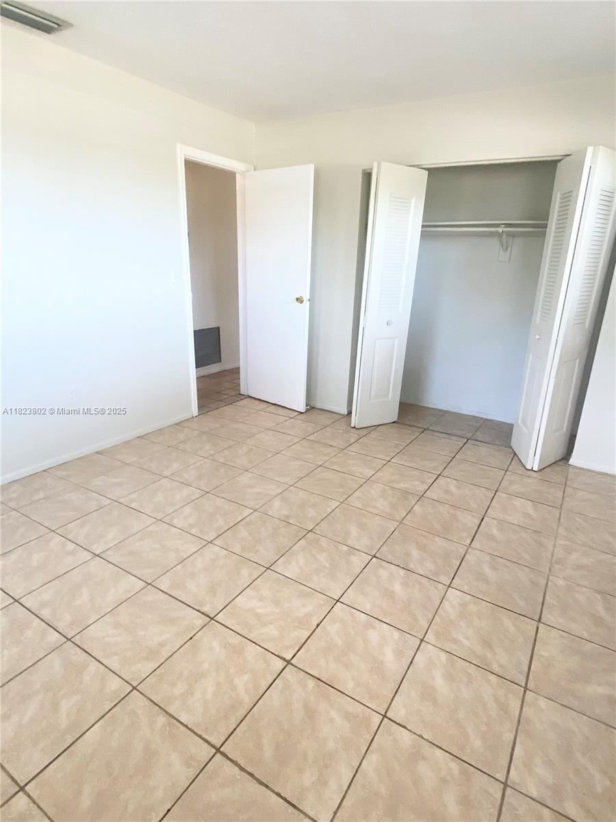 Building Photo - 6154 SW 38th St