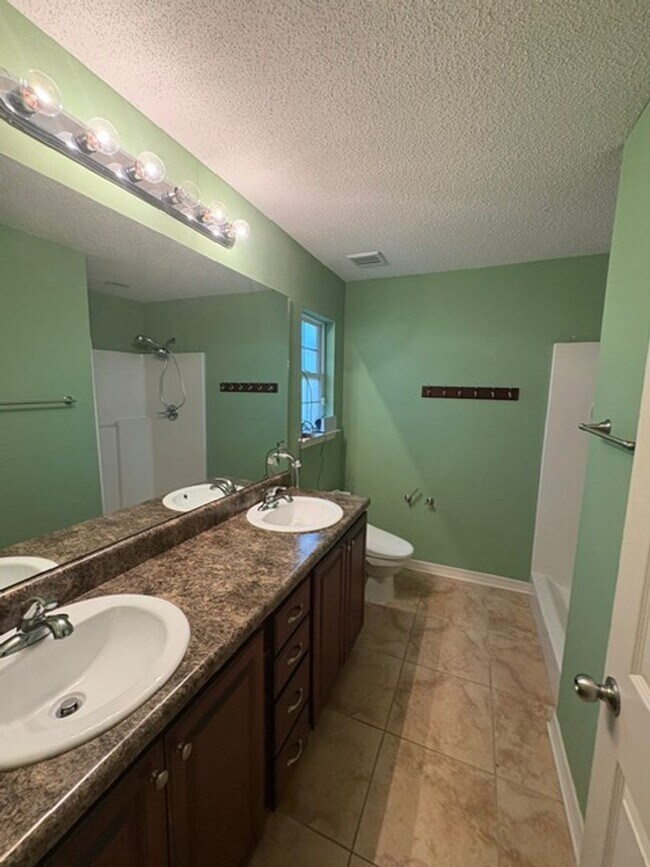 Building Photo - 311 Dahlquist Dr