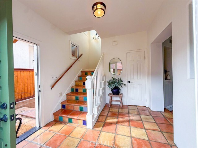 Building Photo - 214 N Irena Ave