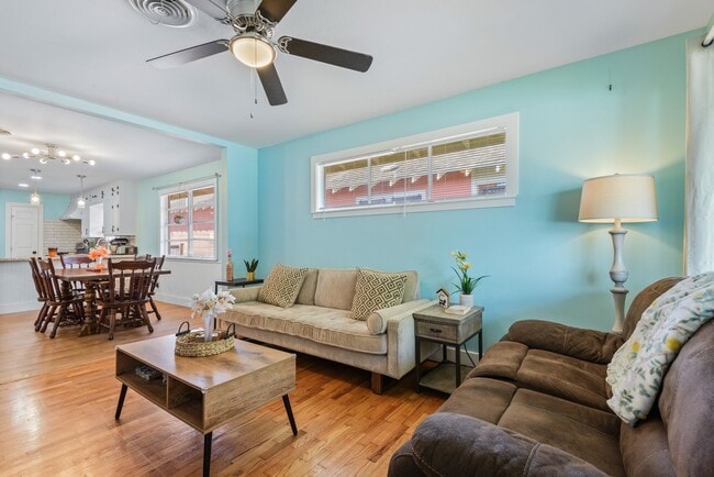 Building Photo - 4511 Avenue Q