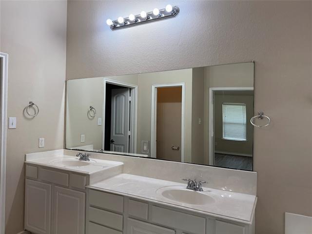 Building Photo - 8012 Rancho De La Osa Tr