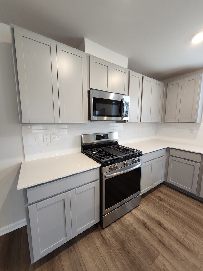 Building Photo - 708 Peyden Ln