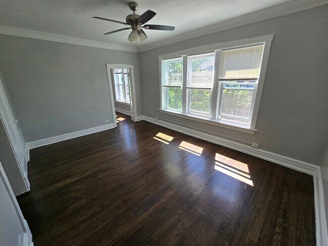Building Photo - 4753 N Monticello Ave