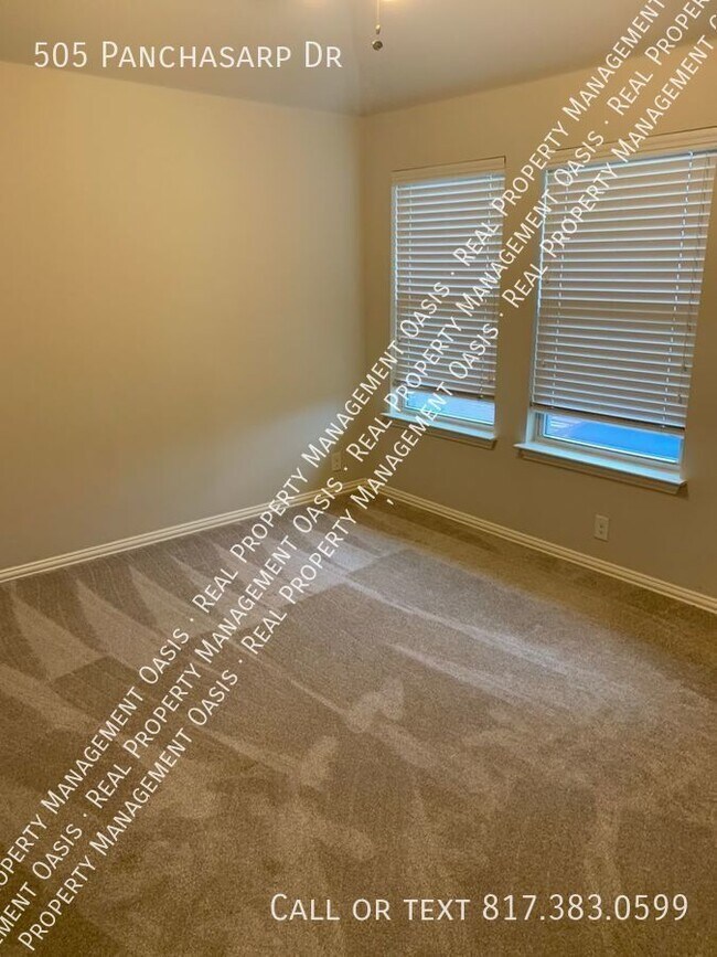 Building Photo - 505 Panchasarp Dr