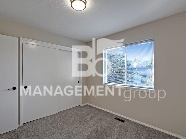 Building Photo - 16860 NW Argyle Way