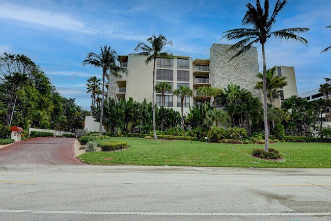 Building Photo - 2155 S Ocean Blvd