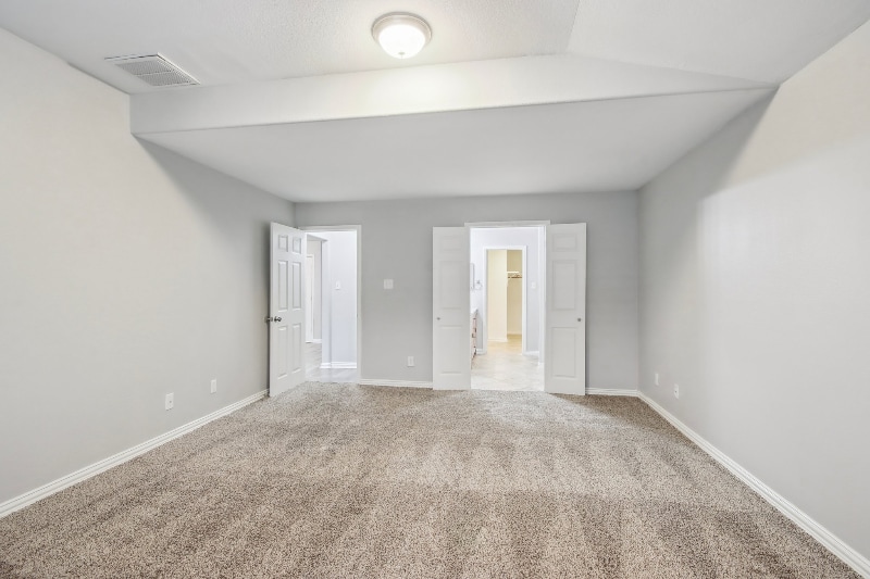 Building Photo - 8210 Radial Ct