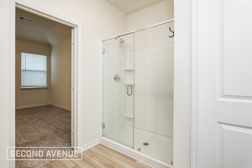 Building Photo - 1413 Sunkiss Dr