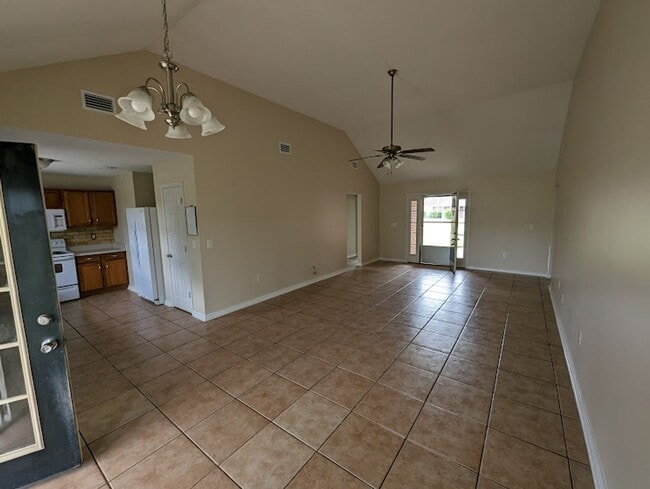 Building Photo - Three Bed Two Bath - Next to Magnolia School, Foley