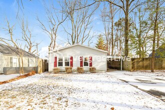 Building Photo - 1924 Culver Ave