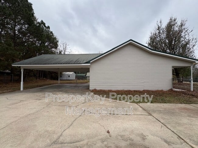 Building Photo - 106 Bonanza Dr