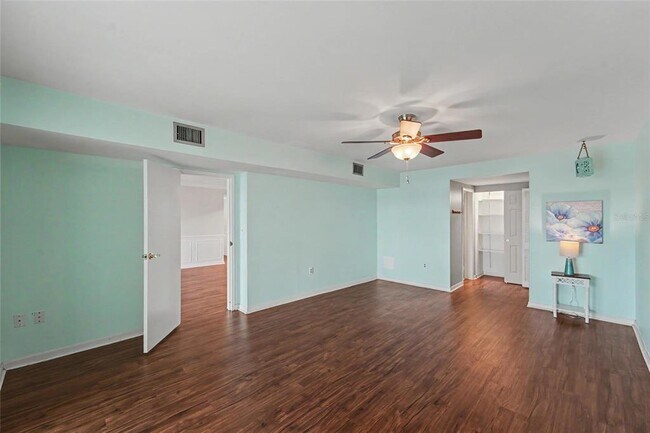 Building Photo - 5108 Brittany Dr S
