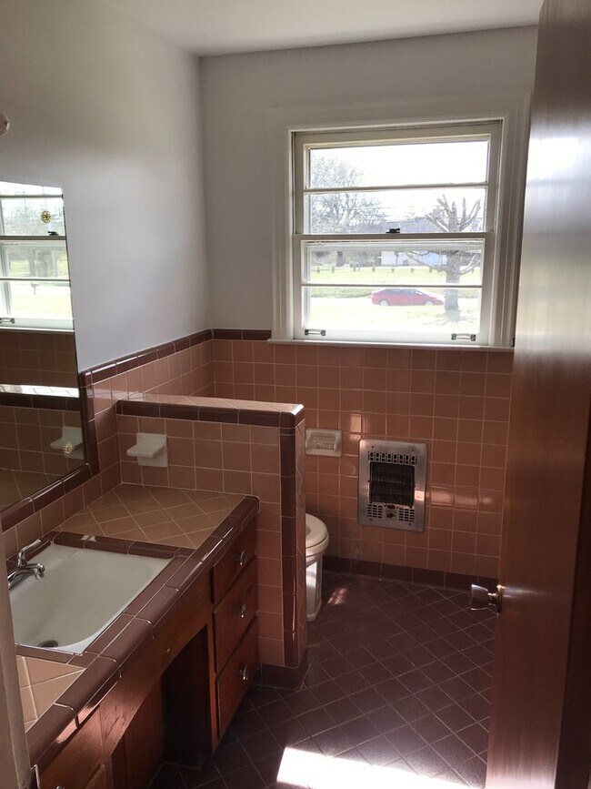 Building Photo - 2525 Leeville Pike