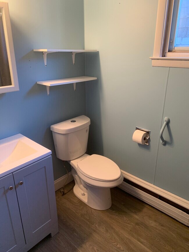 Building Photo - 403 W Mahanoy St