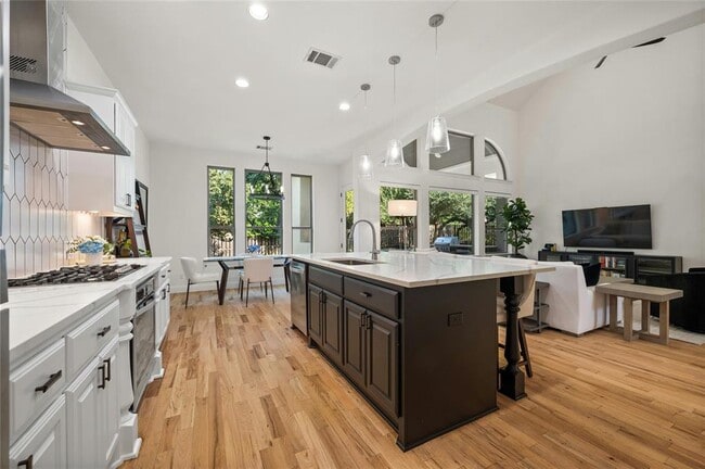 Building Photo - 17308 Wildrye Dr