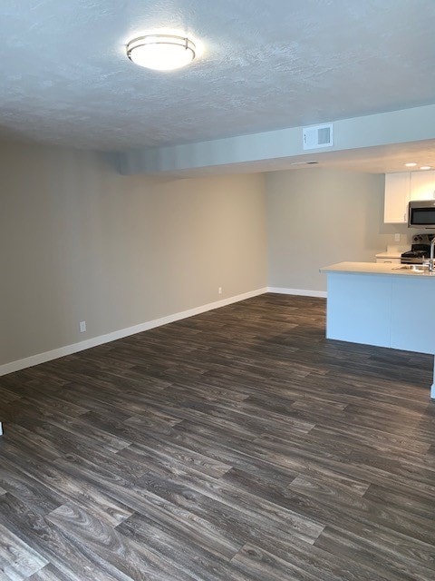 Building Photo - Creekview Apartments