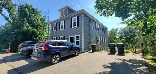 Building Photo - 86 Pinehurst Ave