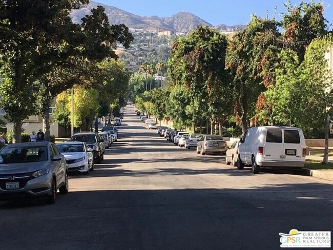 Building Photo - 1131 Campbell St