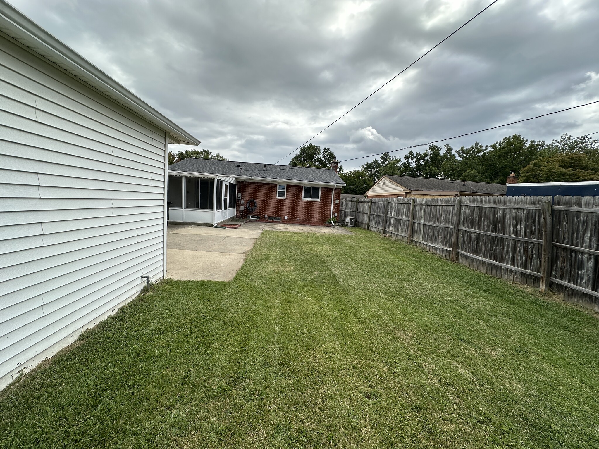 Building Photo - 31074 Birchwood St