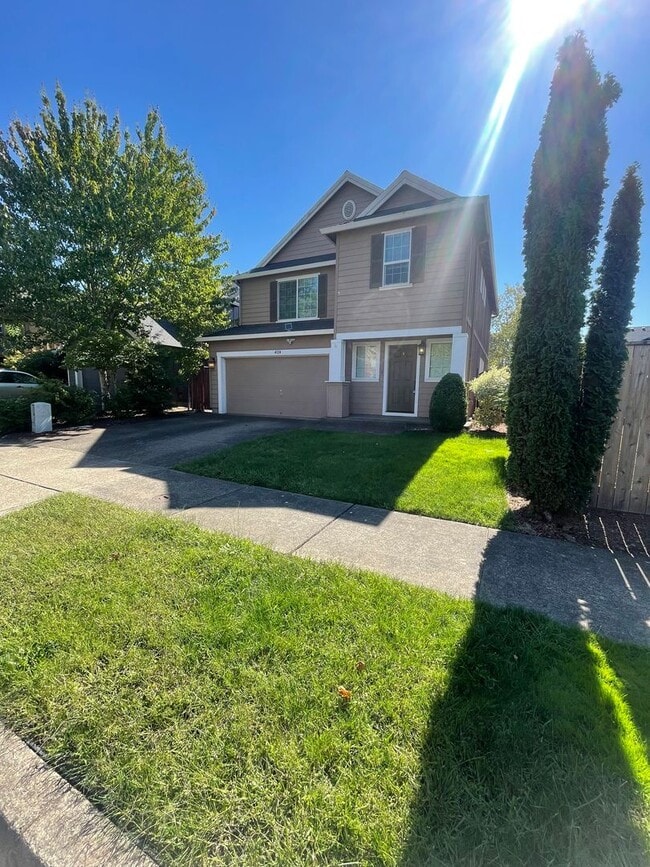 Building Photo - **MOVE IN SPECIAL?** Gorgeous Pet Friendly...