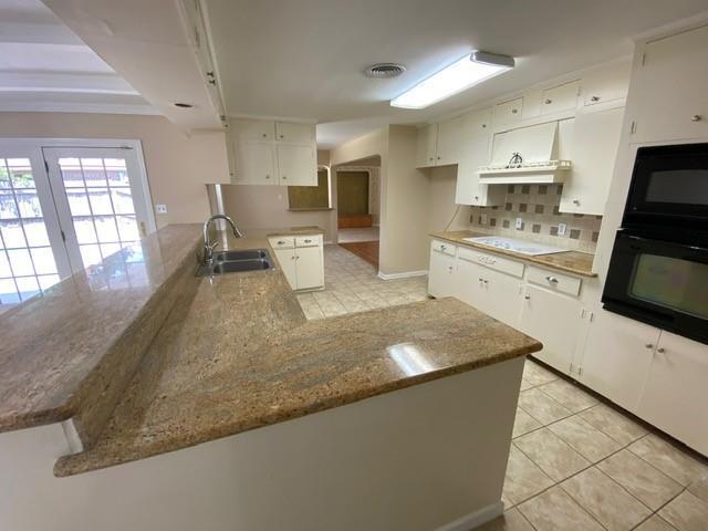 Building Photo - 12815 Memorial Dr