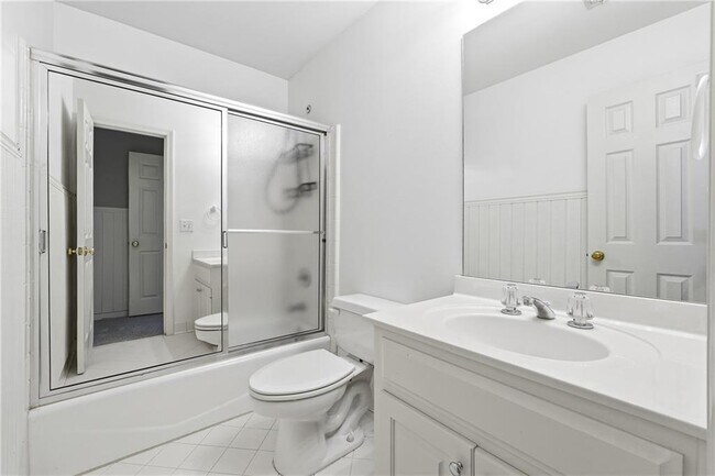 Building Photo - 5020 Greatwood Ln