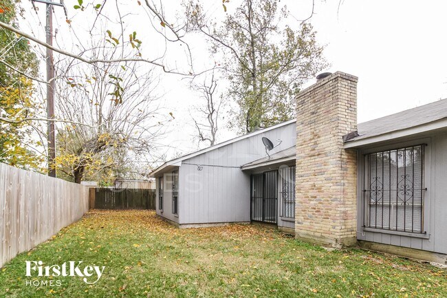 Building Photo - 12703 Enchanted Path Dr