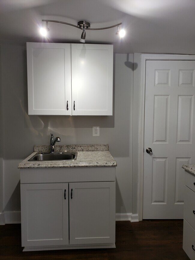 332 Smithfield Ave 332 Smithfield Ave Winchester VA 22601 Apartment