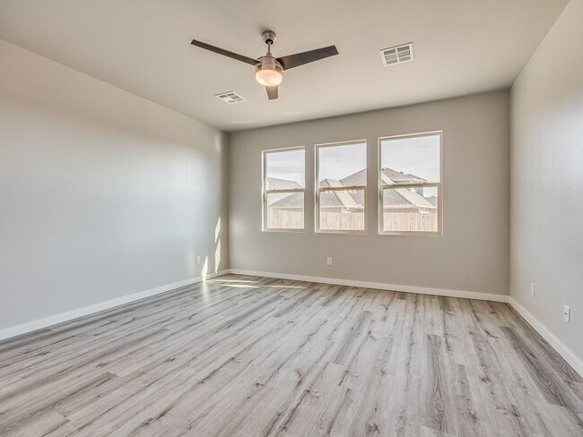 Building Photo - Beautiful New Construction Home in Edmond/...