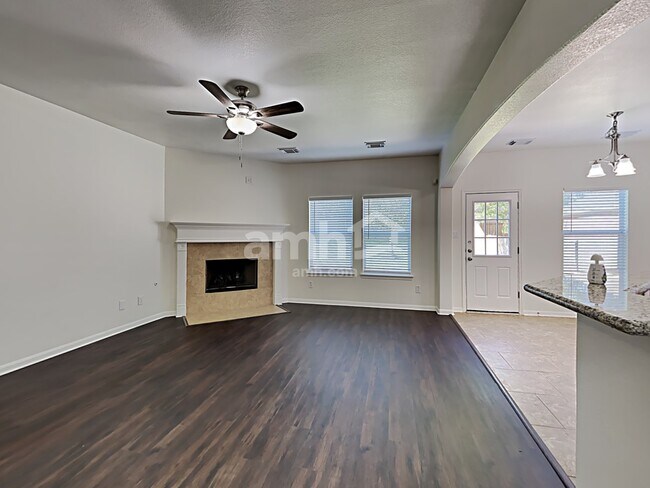 Building Photo - 1735 Park Oak Drive