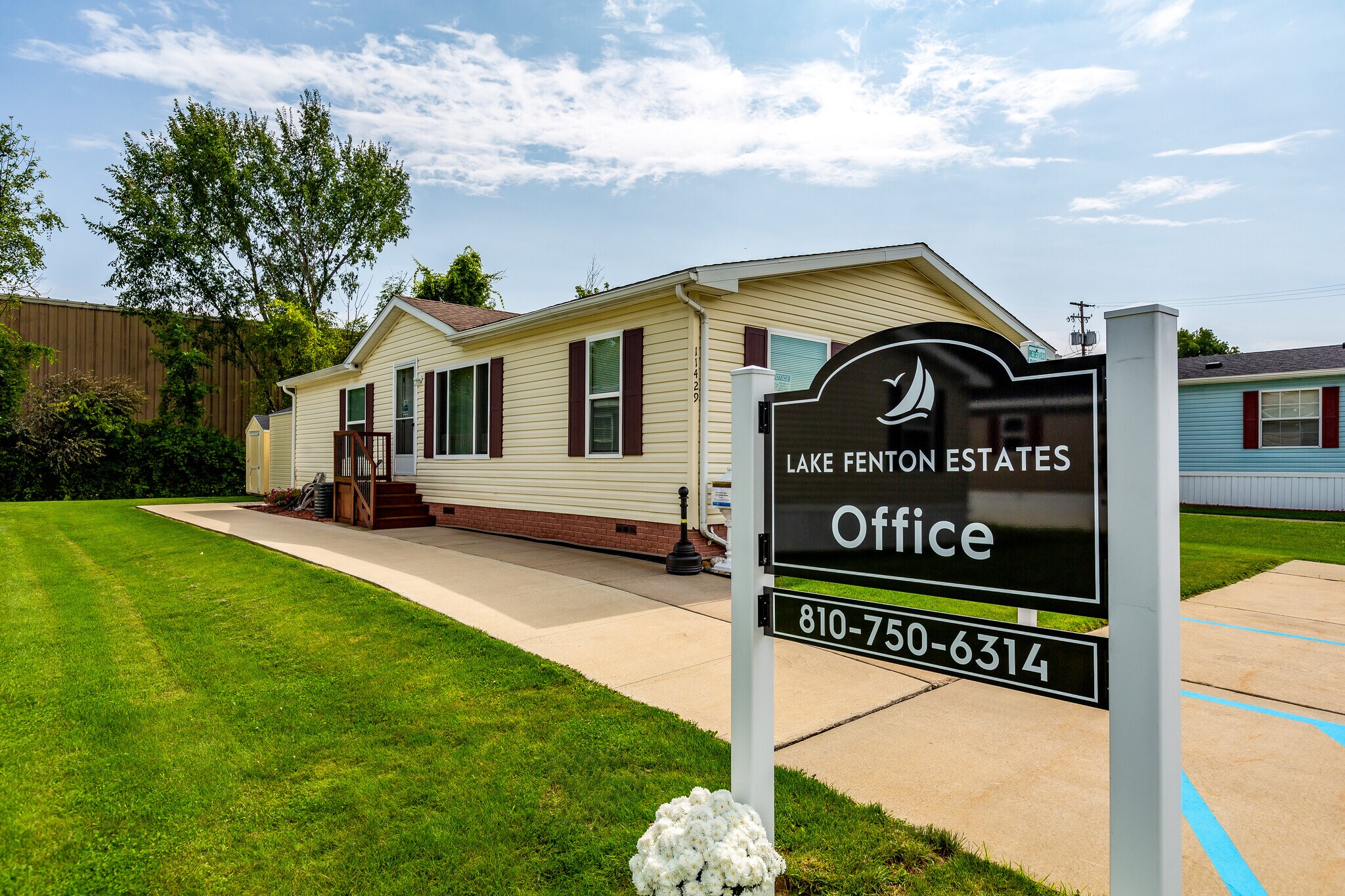 Building Photo - 2366 Harbor Dr