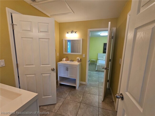 Building Photo - 4702 Mercado Dr