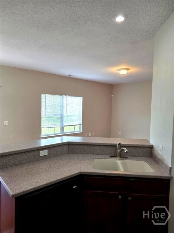 Building Photo - 70 Blue Oak Dr