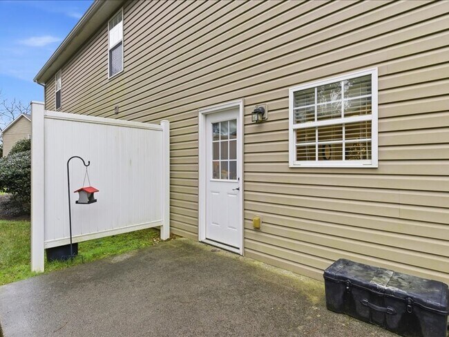 Building Photo - 10959 Woodford Bend Way