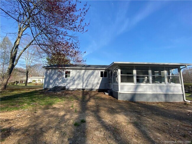 Building Photo - 10 N Cobblers Ct