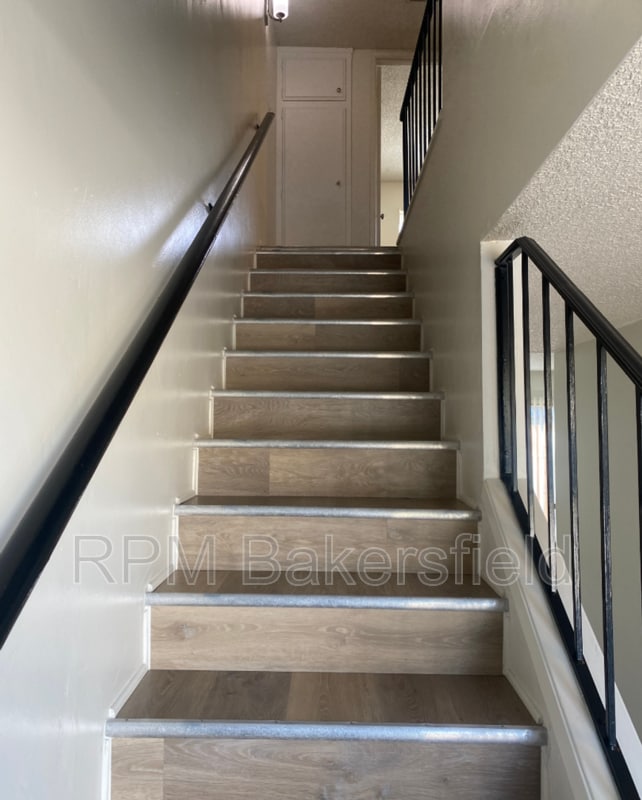 Building Photo - 2409 Olive St