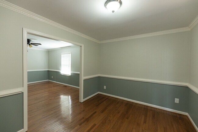 Building Photo - 5517 Robinridge Rd